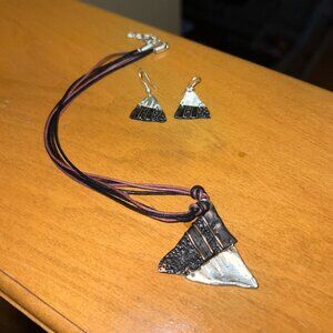 Unique geometric silver and rusted copper necklace and earring set🤎🤍
